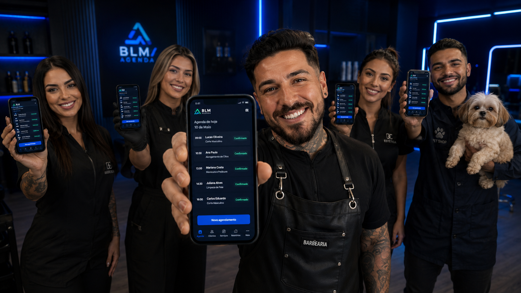 Profissionais usando o aplicativo da BLM Agenda